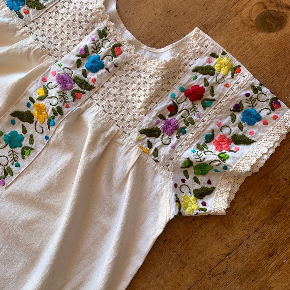 White Top with Colorful Floral Embroidery - Picture 10 of 16